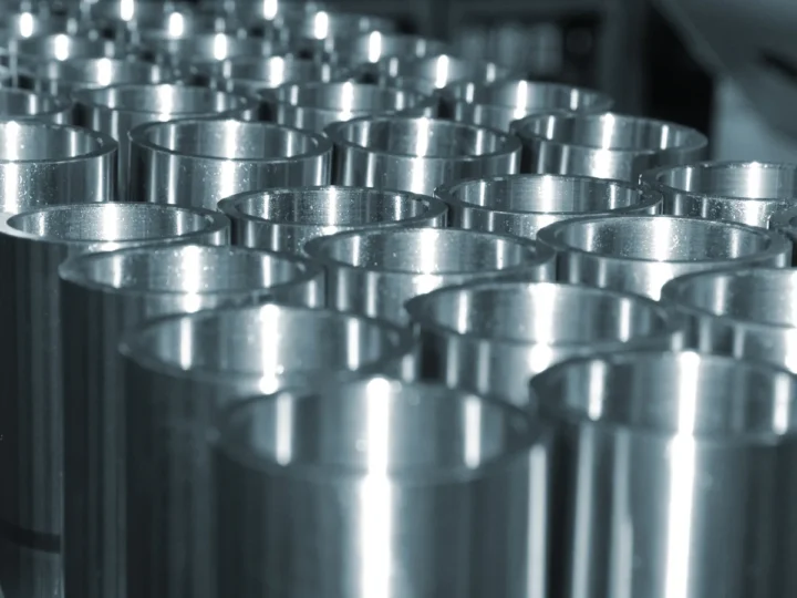 Decarbonizing Aluminum Production: Breakthrough Technologies Leading the Way